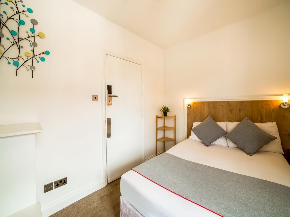 Oyo Tamtam Acton Hotel London Kültér fotó