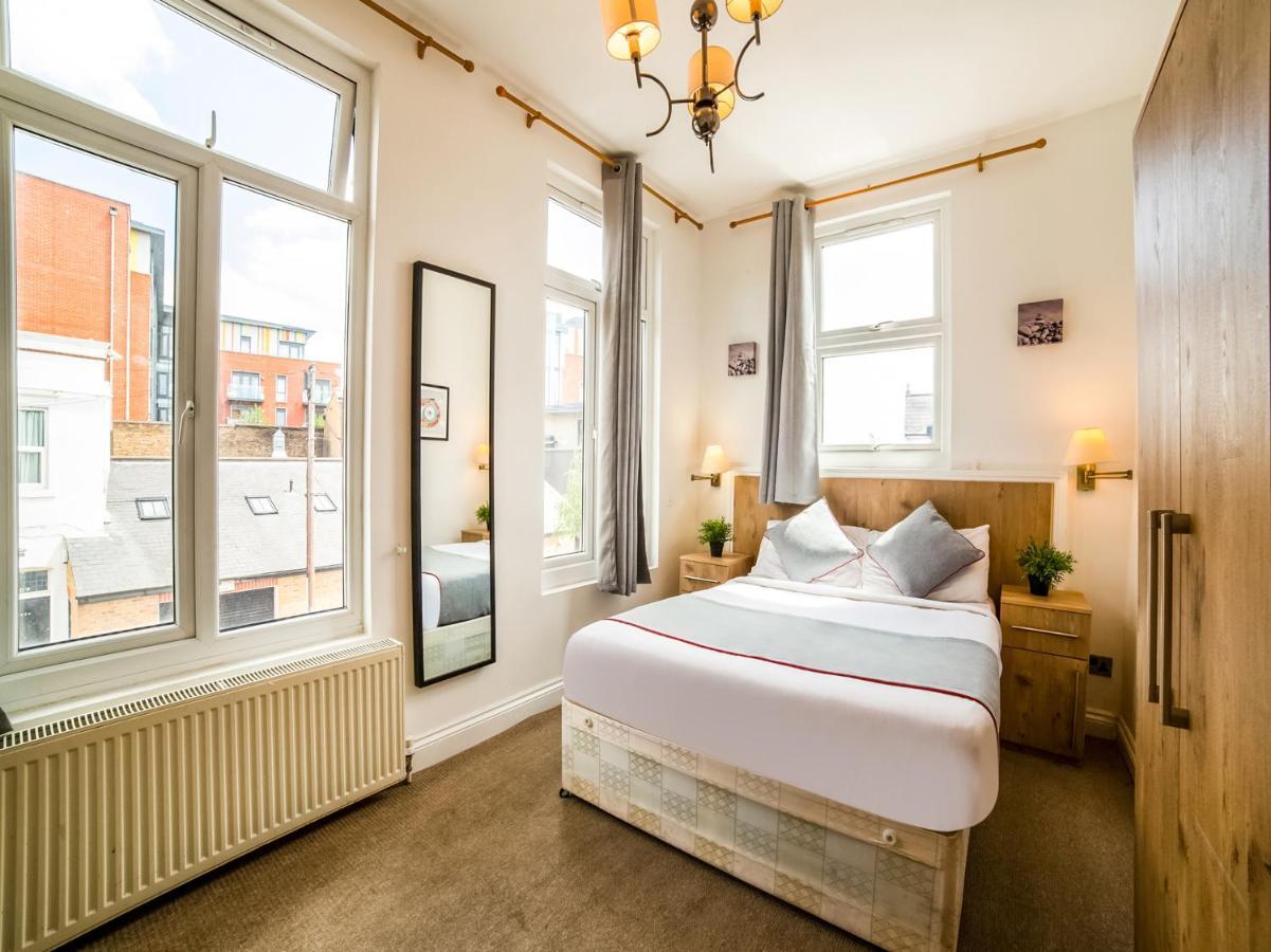 Oyo Tamtam Acton Hotel London Kültér fotó