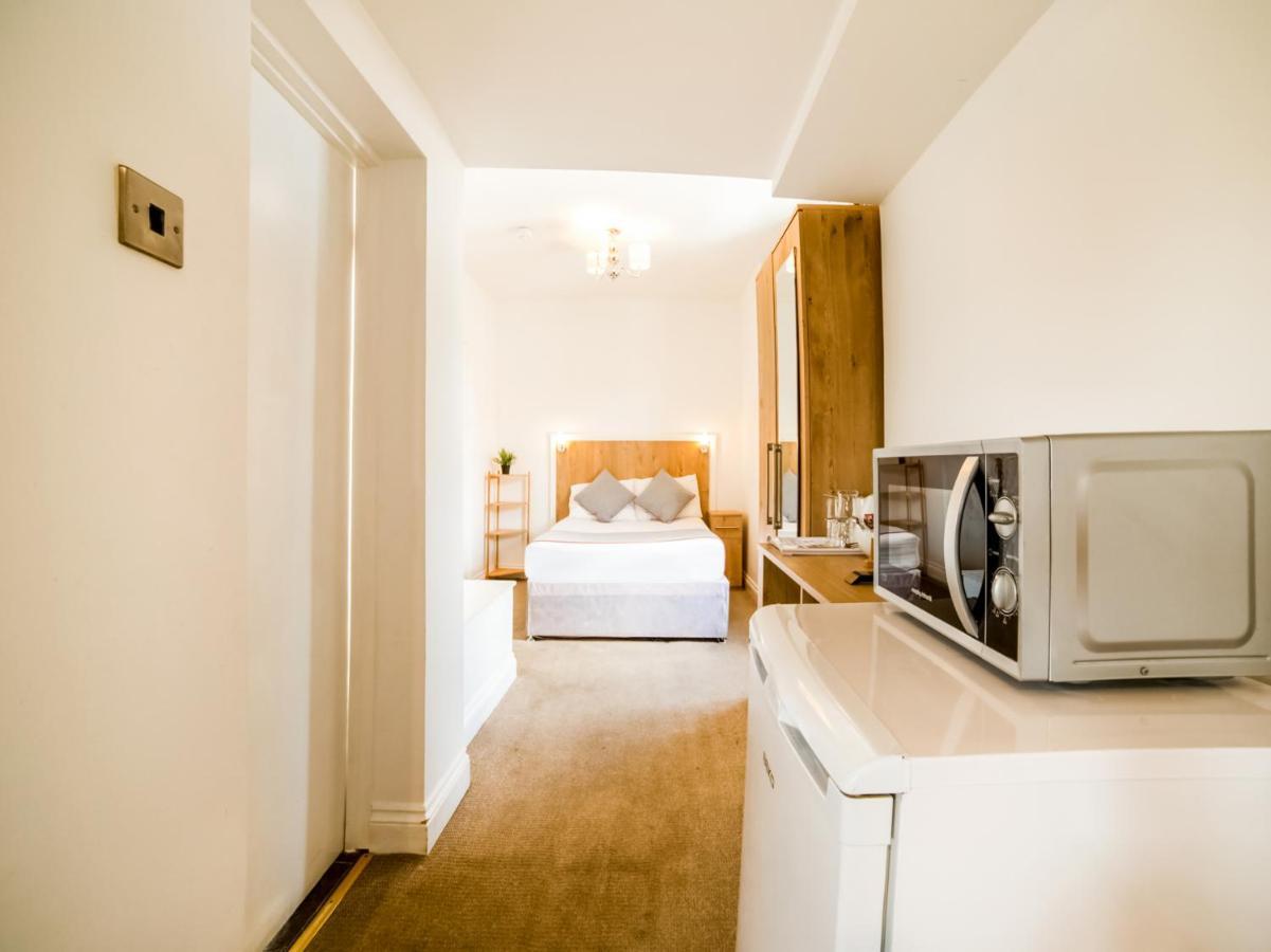 Oyo Tamtam Acton Hotel London Kültér fotó