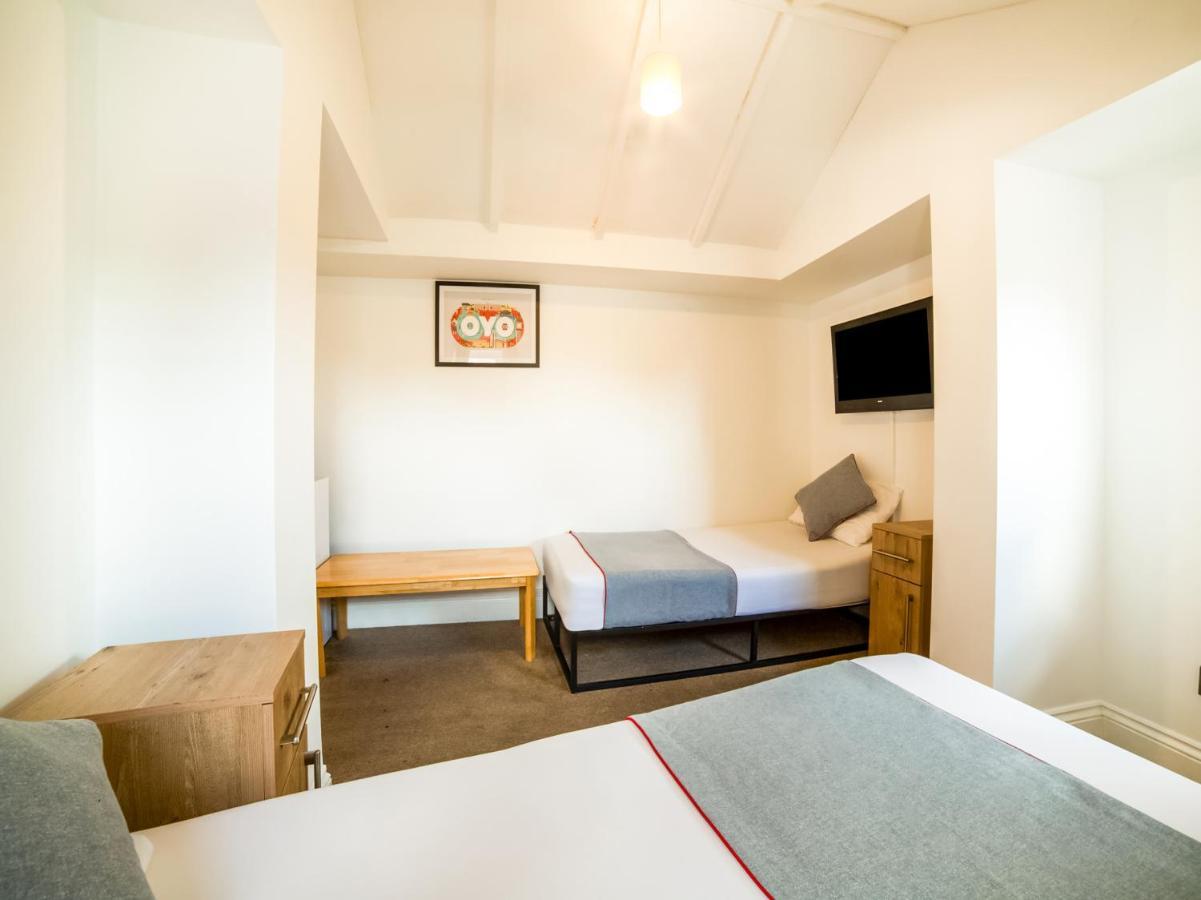 Oyo Tamtam Acton Hotel London Kültér fotó