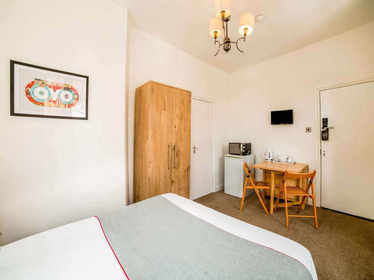 Oyo Tamtam Acton Hotel London Kültér fotó