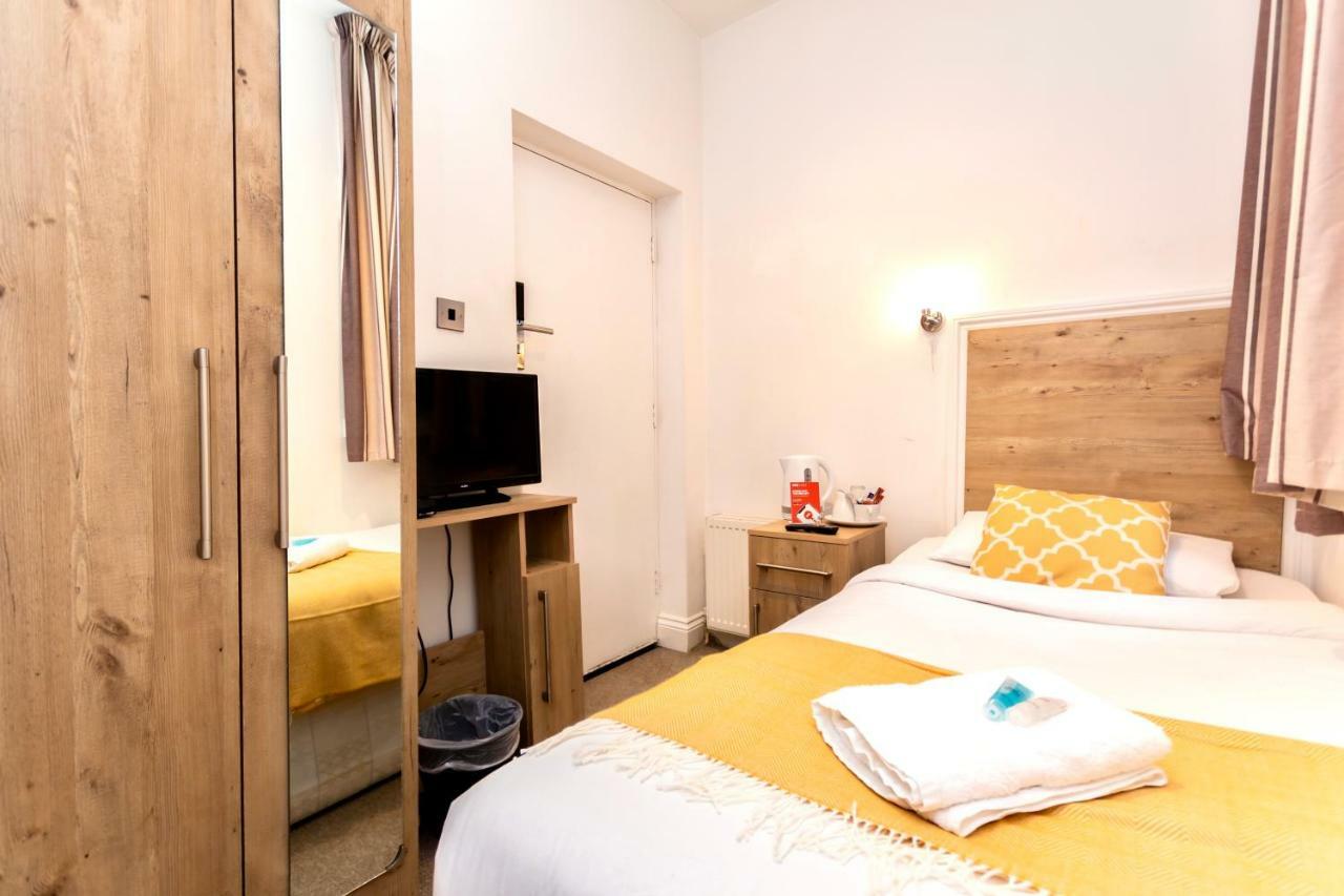 Oyo Tamtam Acton Hotel London Kültér fotó
