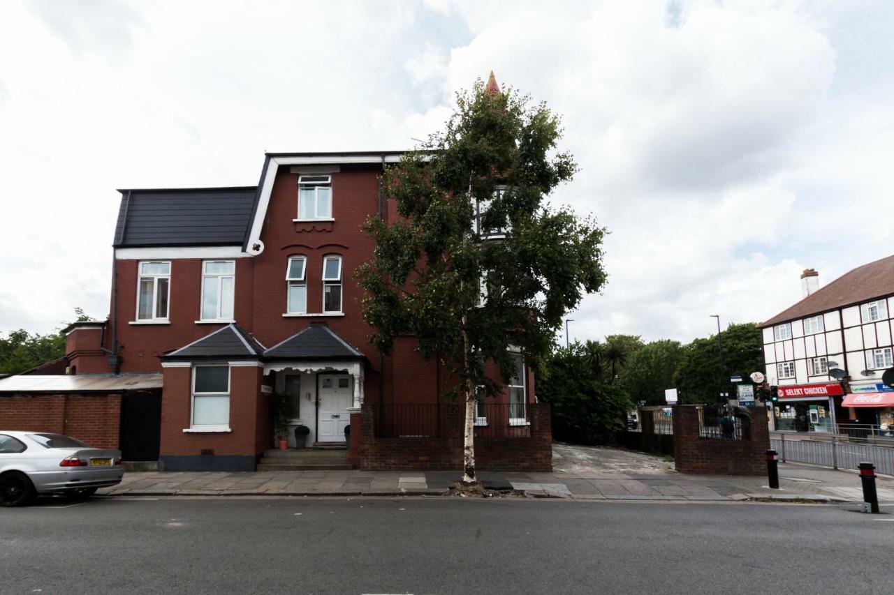 Oyo Tamtam Acton Hotel London Kültér fotó