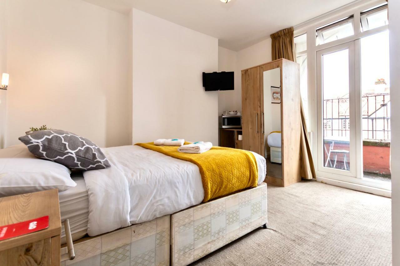 Oyo Tamtam Acton Hotel London Kültér fotó